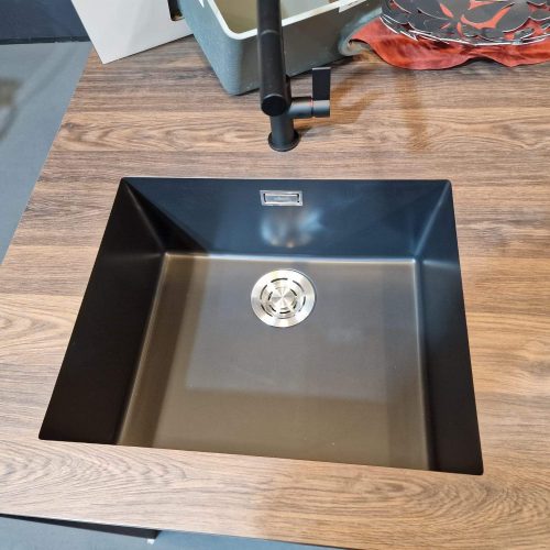 91542859-3ea2-4c75-b28e-20f90e1e8f16